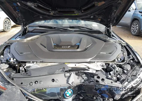 2024 BMW I4 Edrive35 z USA, uszkodzony, nr VIN WBY43AW03RFT30343